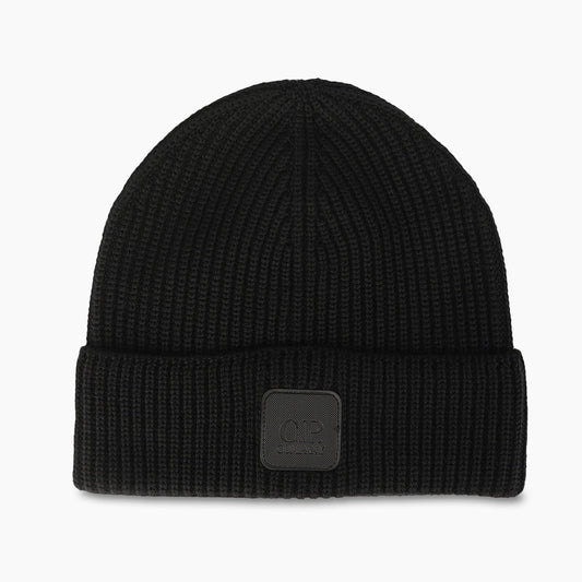 Cp Company Metropolis Series Extrafine Merino Wool Logo Beanie in Black