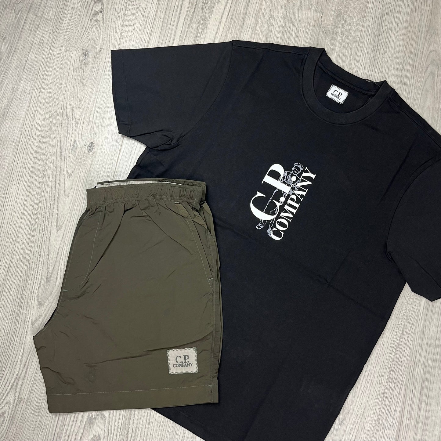 CP Company Holiday Set - Black/Ivy