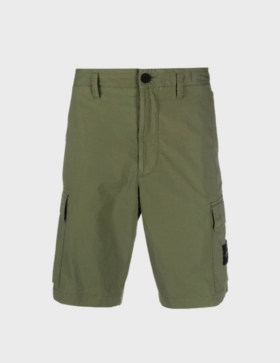 Stone Island L0804 Regular Fit Cargo Shorts In Olive